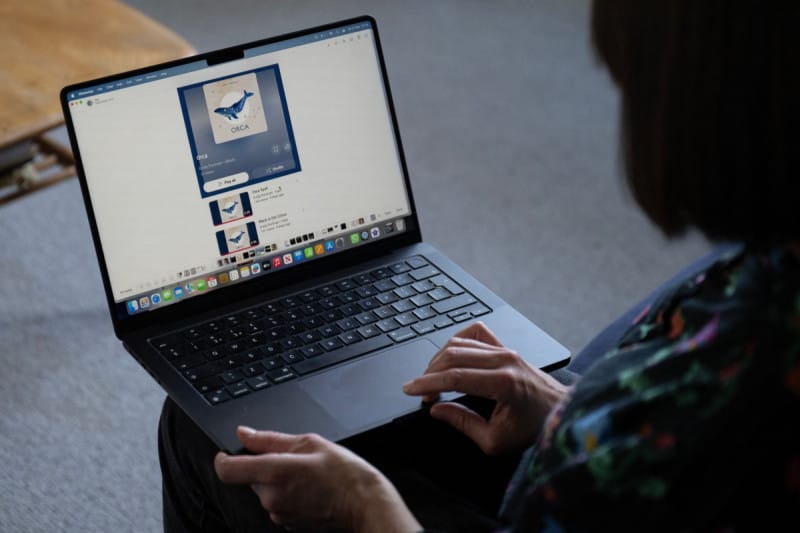 Canciones creadas con IA se mezclan en los repertorios de artistas reales sin su autorización