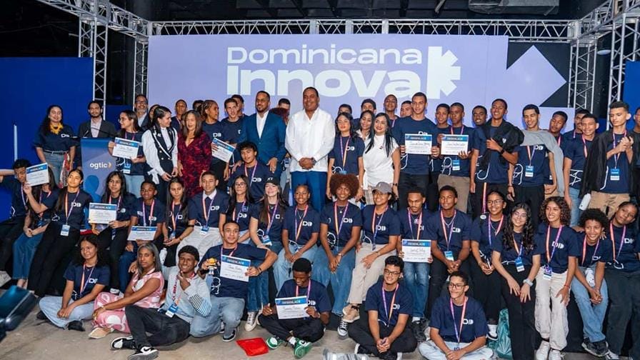 OGTIC impulsa talento joven con 180 becas tecnológicas en Dominicana Innova 2025