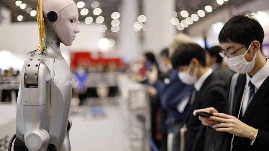 Tokio despliega el futuro laboral en la mayor feria mundial de robótica con IA